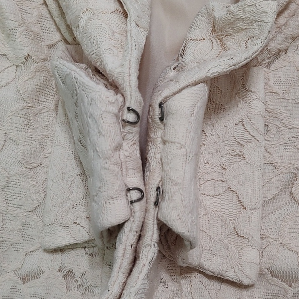 H&M Blush Lace Bow Closure Blazer Size 8 - Picture 3 of 6